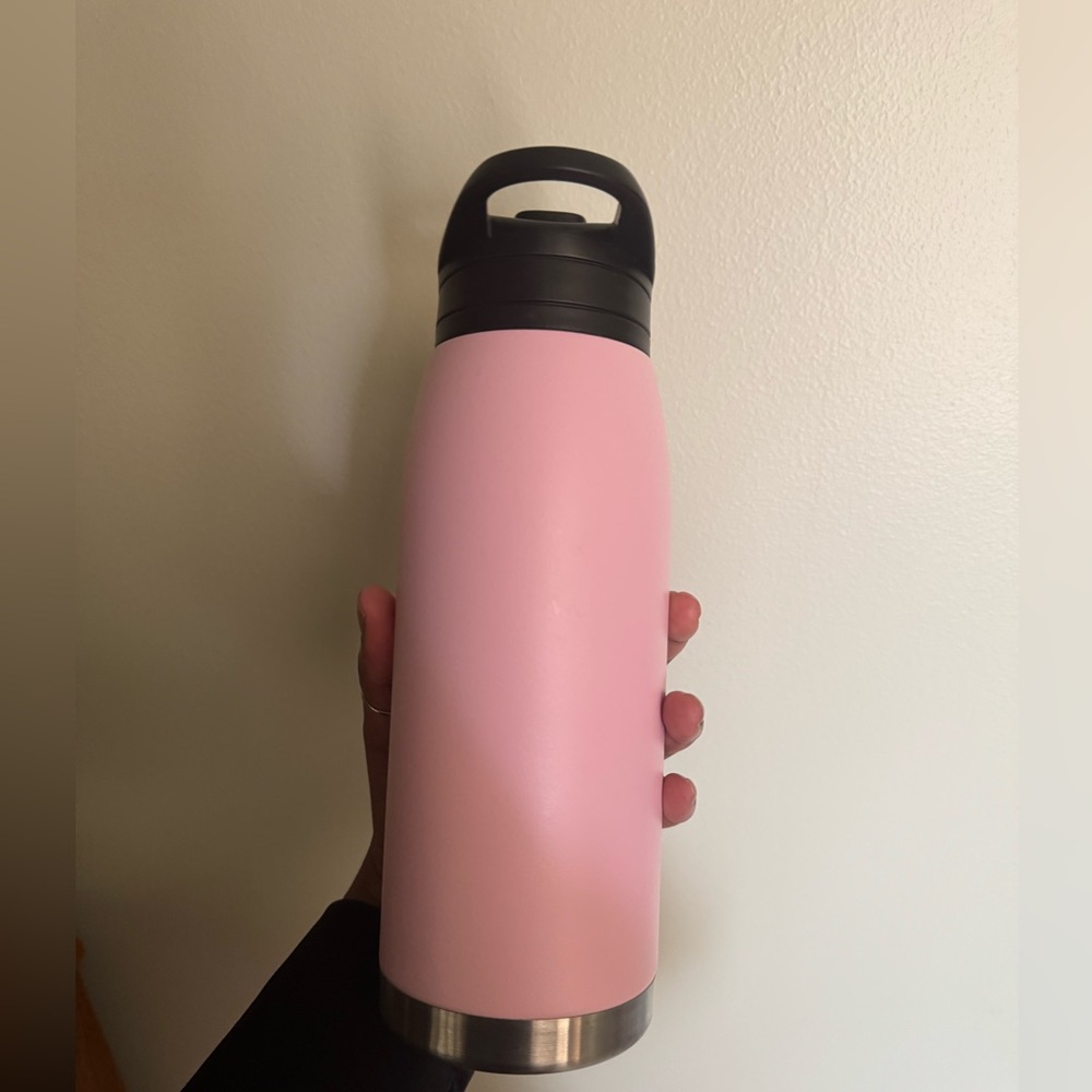 Pink HydroPeak 32 oz. Water bottle with straw, gently used